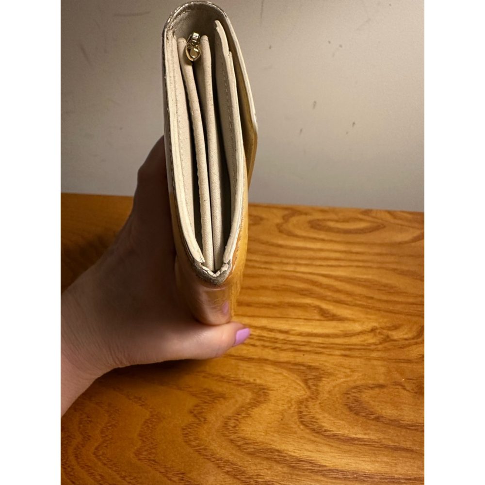 Louis Vuitton Yellow Leather Vernis Long Flap Wallet - Picture 5 of 11